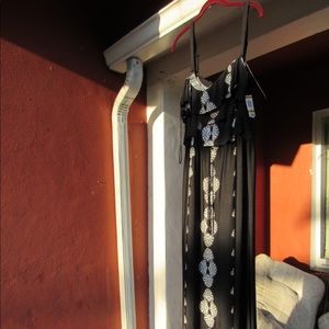 Style and co black and white maxi 3x dress